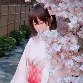 白银 – 和服一套樱花祭